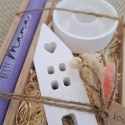 Muttertag Muttertagsgeschenk Haus / Lichthaus Kerzenteller rund Kerzenset für Mama Geschenkset Stabkerze Kerzenbox Holzb