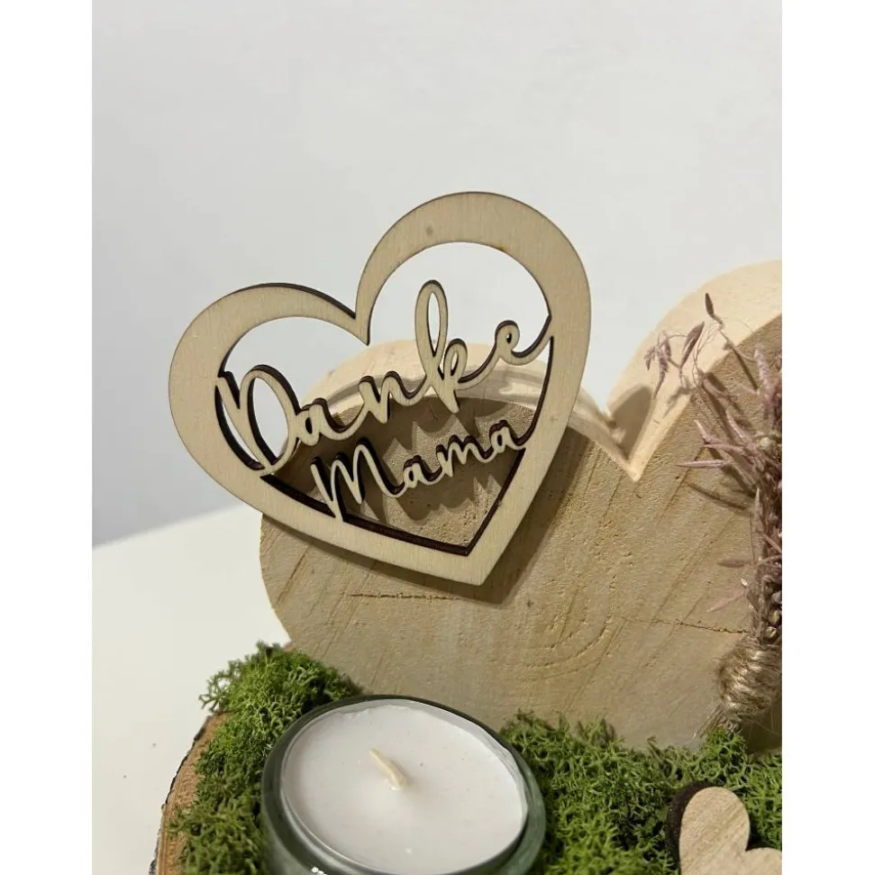 Muttertagsgeschenk Muttertag Mamatag Geschenk mit Trockenblumen auf einer Baumscheibe