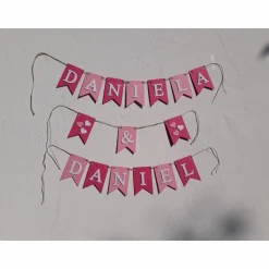 Namensgirlande zur Hochzeit Verlobung Jahrestag Namenskette Wimpelkette Girlande mit Wunschnamen