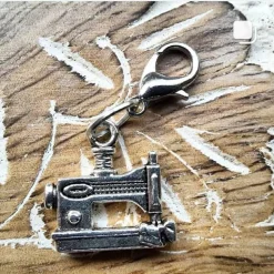 Nähmaschine Anhänger silberfarbe mit Karabiner Schlüsselanhänger