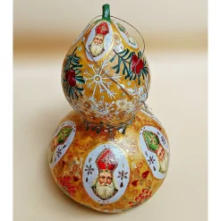 Nikolaus- und Weihnachtsdekoration im Vintage Stil: handbemalte Kunst-Kürbisse mit weihnachtlichen Motiven
