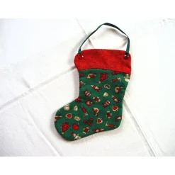 Nikolausstiefel Dekohänger in tannengrün & rot genäht von Hobbyhaus