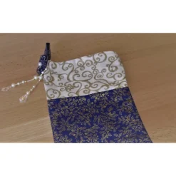 Nikolausstiefel in blau-gold mit Perlenhängern genäht von Hobbyhaus