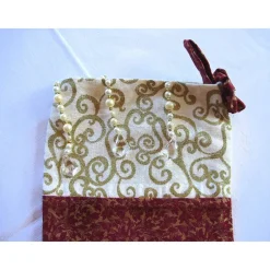 Nikolausstiefel mit Perlenhänger in weinrot/beige genäht von Hobbyhaus