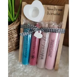 Nimm dir was du brauchst Geschenkset – Personalisierte Kerzen & Raysin Deko für Frauen - kl. Mitbringsel