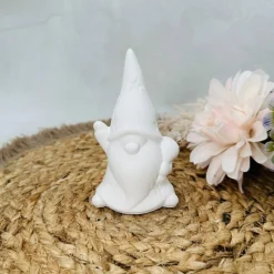 Nordischer Wichtel aus Reliefgießpulver – Weihnachtsdeko & Geschenkidee