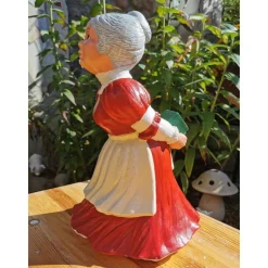 Nostalgische Weihnachtsfrau