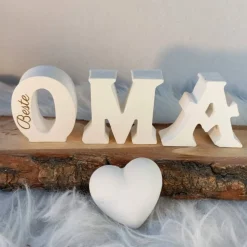 Oma Schriftzug aus Raysin – Handgefertigtes Geschenk für die beste Oma