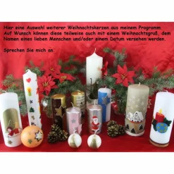 Orangene Weihnachtskerze mit waagerechtem Wachsband und Stern aus mehreren Wachslagen