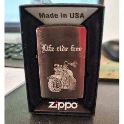 Original Zippo Chrome Brushed mit Life ride free mit Motorrad graviert