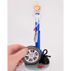 Originelles Geldgeschenk Automechaniker – Handgefertigte Holzfigur als kreative Geschenkidee