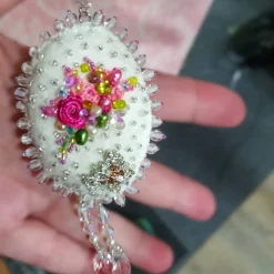 Ornament creme weiß Ei beidseitig bestickt Unikat Osterei handmade shabby chic Wohndeko