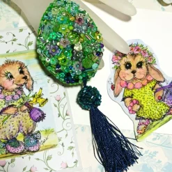 Ornament grün blau Unikat Perlenstickerei handgemacht Prunkei pompös handmade Wohndeko