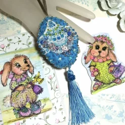 Ornament pastell blau Unikat Perlenstickerei Baumschmuck Anhänger handgemacht pompös handmade Wohndeko