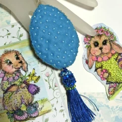 Ornament türkis blau Unikat Perlenstickerei handgemacht Prunkei pompös handmade Baumschmuck Wohndeko