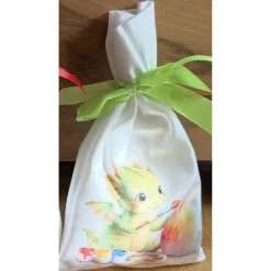 Oster Geschenkbeutel Drache – handgenähtes Unikat aus Polstervelours