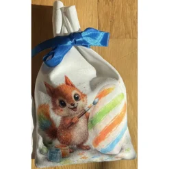 Oster Geschenkbeutel Eichhörnchen – handgenähtes Unikat aus Polstervelours
