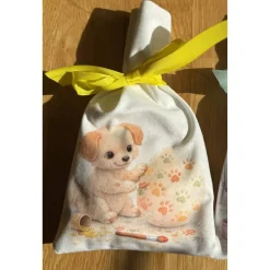 Oster Geschenkbeutel Hund – handgenähtes Unikat aus Polstervelours