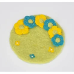 OSTERDEKO * OSTERWIESE MIT 6 BLÜTEN * 100 % WOLLE * GRÜN/GELB/BLAU * DEKORATION TISCH/NEST/WOHNUNG *