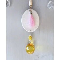 Osterdeko für Fenster hängend, mit handgefertigter Keramik und Sonnenfänger Kristallen, Osterdeko skandinavisch