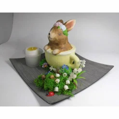 Osterdeko Hase in der Tasse mit Eikerze – Landhaus Tischdeko für dein Osterfrühstück