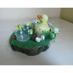 Osterdeko Küken im Garten auf Baumscheibe – Geldgeschenk & Teelicht – Unikat Tischdeko Ostern