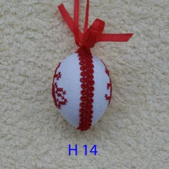 Osterdeko, Kreuzstich Osterei,  religiöses Motiv  Handgestickt, rot-weiß 6cm