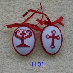 Osterdeko, Kreuzstich Osterei,  religiöses Motiv  Handgestickt, rot-weiß 6cm