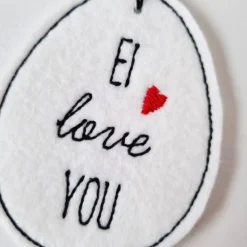 Osterei aus Filz mit zwei Holzperlen - EI love YOU - von he-ART by helen hesse