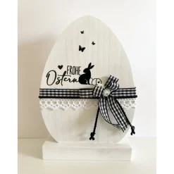 Osterei aus Holz auf Sockel, weiß/schwarz, Ostern