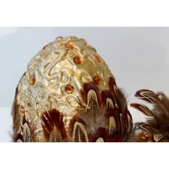 Osterei FEDERGÄRTCHEN witziges Osterei auf einer kleinen Plattform Künstler-Ei der etwas anderen Art :)