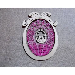 Osterei im Holzrahmen geklöppelt Handarbeit Osterdekoration