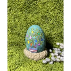 Osterei mit dem Ostebaum Nadelfilzarbeit