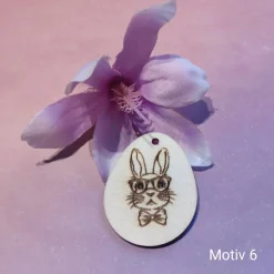 Osterei mit Hasenmotive und Name