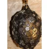 Osterei SCHWARZ/SILBER mit Acrylfarbe bemalt und mit Steampunk-Elementen dekoriert Osterdeko Hängedeko großes Osterei