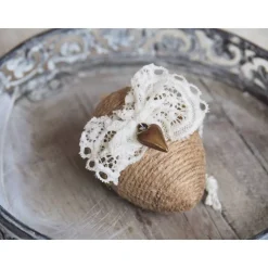 OSTEREIER * DEKO * VINTAGESTIL * LANDHAUSSTIL * CREMEWEISS/BEIGE/GOLDFARBEN * BAND/SPITZE * CA 6 CM