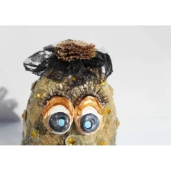 Osterfigur GOLDIE EIERMEIER witziges Ostergeschenk kleine Skulptur Deko-Ei Künstler-Ei Osterei