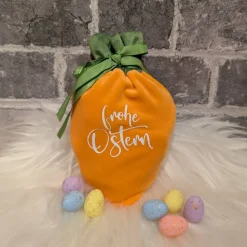 Oster-Geschenkbeutel Karotte aus Nikkistoff – 12 x 20 cm – „Frohe Ostern“ – Personalisierbar