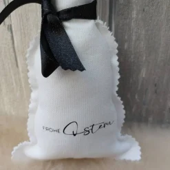 Osterhase aus Baumwollstoff weiß