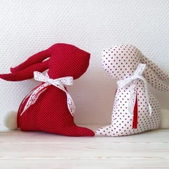 Osterhase aus Stoff - schöne Deko für Ostern - Stoffhase für das Osternest - Osterdeko