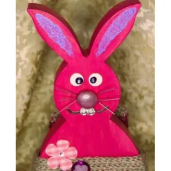 Osterhase Hasenfigur PINK zauberhafter Holzhase mit handgestrickten Accessoires bemalt mit Acrylfarben Osterdeko