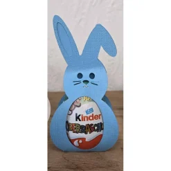 Osterhase mit Überraschungsei