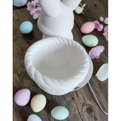 Osterhase mit Körbchen – XXL Deko-Figur & Übertopf (21cm) | DIY man kann ihn Bemalen