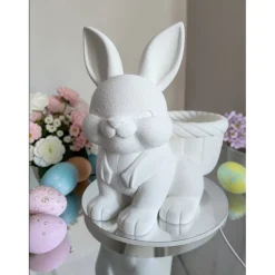 Osterhase mit Körbchen – XXL Deko-Figur & Übertopf (21cm) | DIY man kann ihn Bemalen