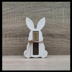 Osterhase mit Schokoriegel-Fach