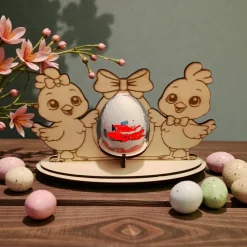 Osterhasen aus Holz als Eierhalter