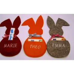 Osterhasen Filz mit Tasche personalisierbar mit Name Geldgeschenk Gutscheine-Verpackung dunkelrot orange graumeliert