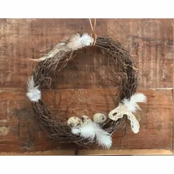 OSTERKRANZ AUS FEINEN REBEN MIT WACHTELEIERN UND ZARTEN FEDERN