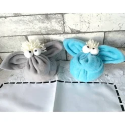 Osterlamm Ostern Plüschtier Schaf  in Grau oder Hellblau