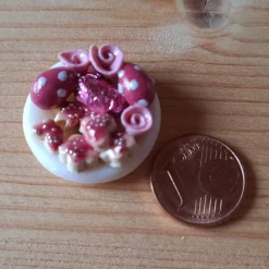 Ostern bunte Osterteller Wichtel Puppenstubenzubehör handgemacht 1:12